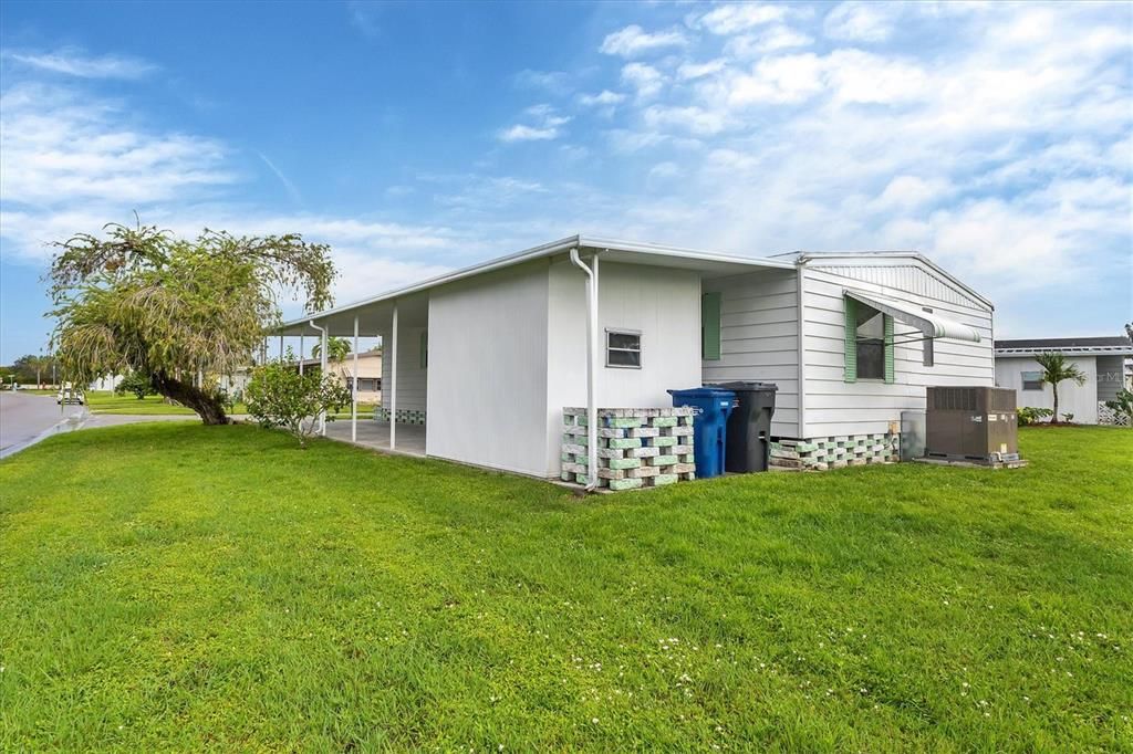 На продажу: $160,000 (2 спален, 2 ванн, 1152 Квадратных фут)