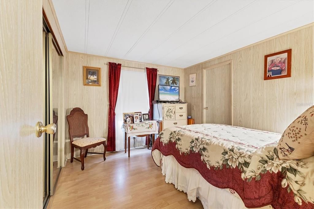 На продажу: $160,000 (2 спален, 2 ванн, 1152 Квадратных фут)