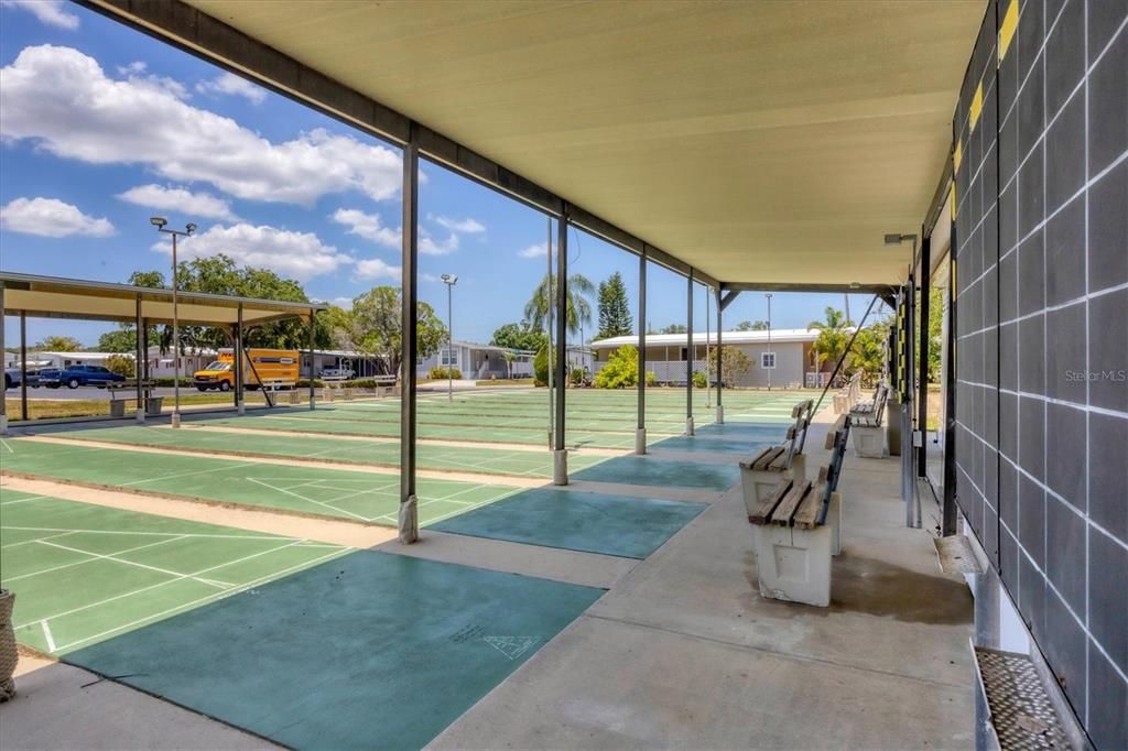 На продажу: $160,000 (2 спален, 2 ванн, 1152 Квадратных фут)