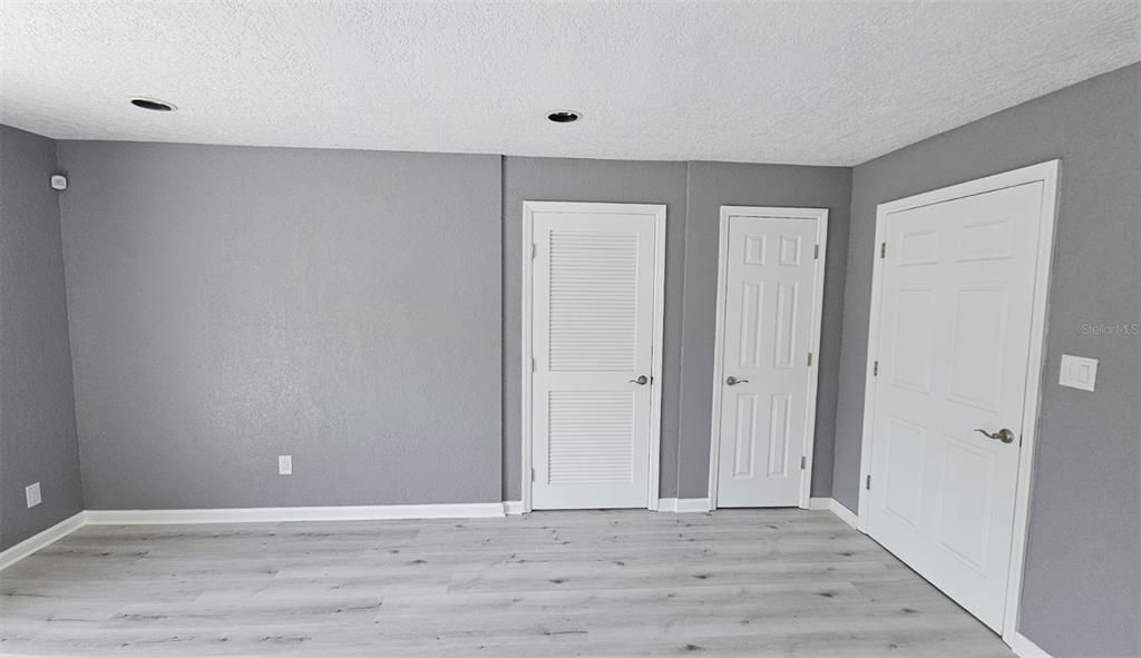 待售: $345,900 (4 贝兹, 2 浴室, 1427 平方英尺)