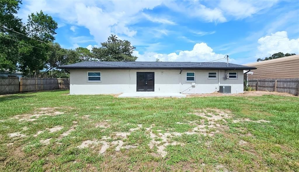 待售: $345,900 (4 贝兹, 2 浴室, 1427 平方英尺)