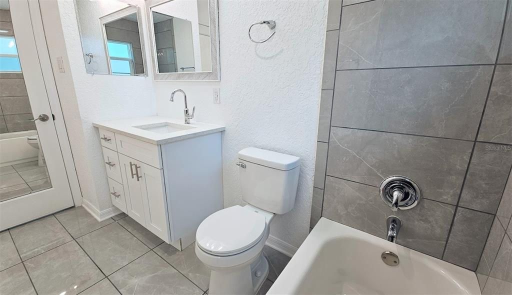 待售: $345,900 (4 贝兹, 2 浴室, 1427 平方英尺)