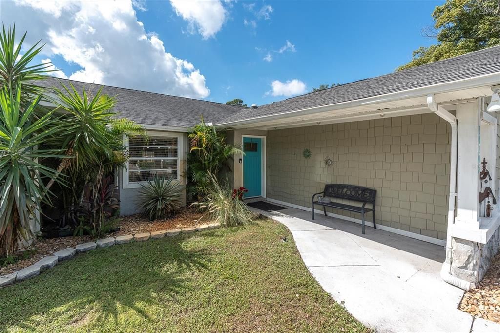 For Sale: $370,000 (4 beds, 2 baths, 2005 Square Feet)