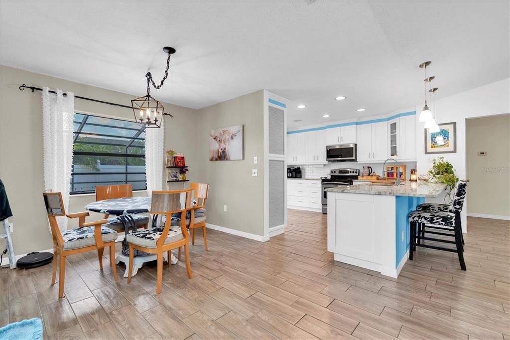 For Sale: $370,000 (4 beds, 2 baths, 2005 Square Feet)