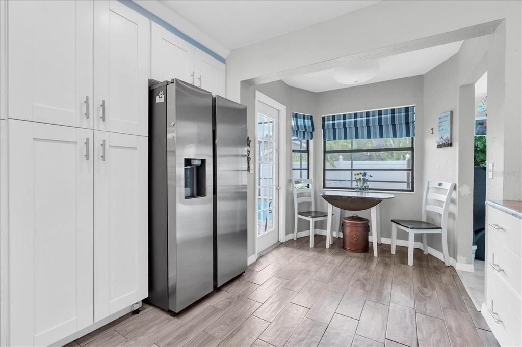 For Sale: $370,000 (4 beds, 2 baths, 2005 Square Feet)