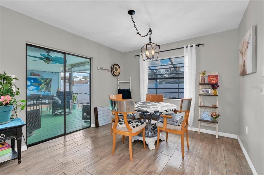 For Sale: $370,000 (4 beds, 2 baths, 2005 Square Feet)