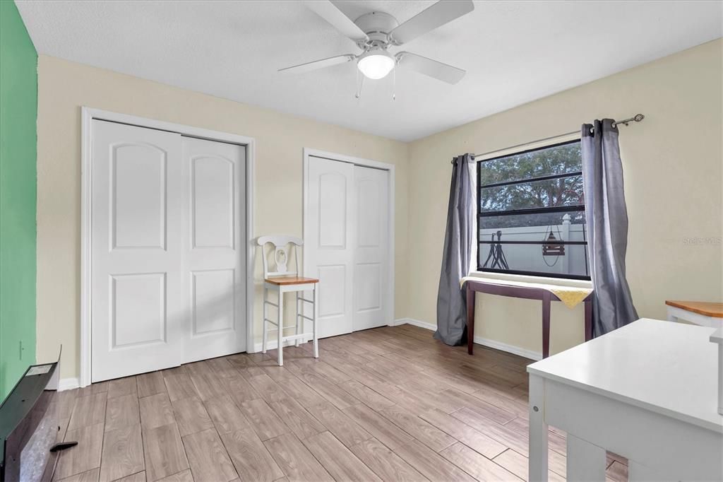 For Sale: $370,000 (4 beds, 2 baths, 2005 Square Feet)