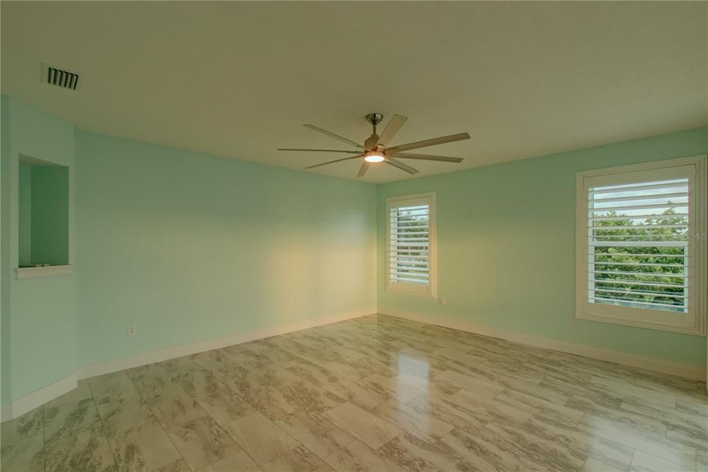 For Sale: $1,350,000 (3 beds, 3 baths, 2384 Square Feet)