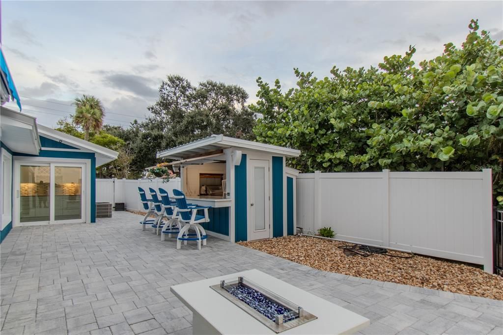 For Sale: $1,350,000 (3 beds, 3 baths, 2384 Square Feet)