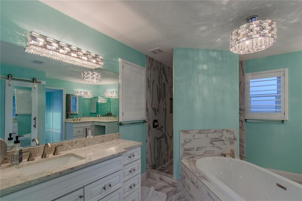 For Sale: $1,350,000 (3 beds, 3 baths, 2384 Square Feet)