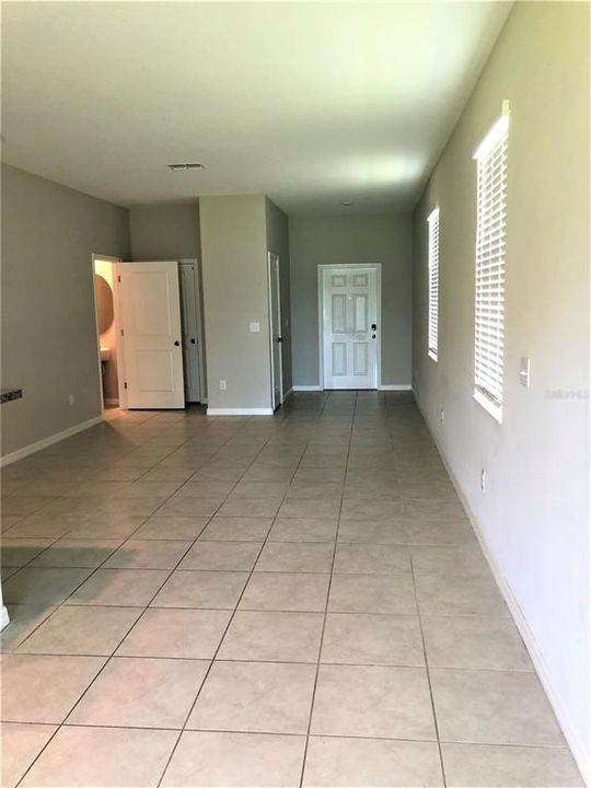 For Rent: $1,900 (2 beds, 2 baths, 1541 Square Feet)