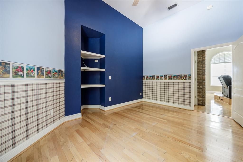 На продажу: $995,000 (5 спален, 4 ванн, 5349 Квадратных фут)