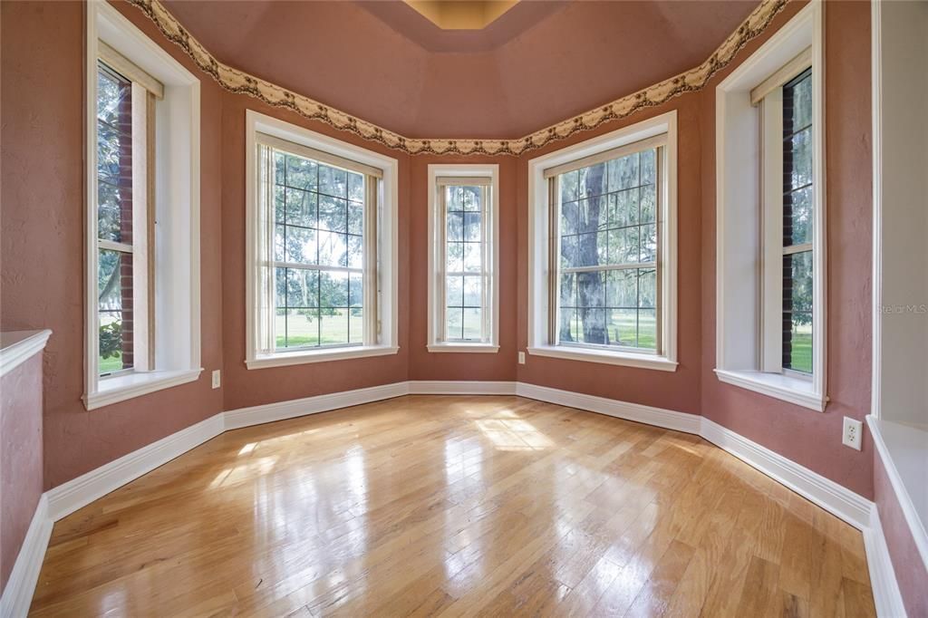 На продажу: $995,000 (5 спален, 4 ванн, 5349 Квадратных фут)