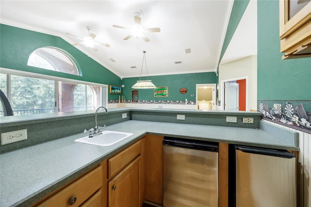 На продажу: $995,000 (5 спален, 4 ванн, 5349 Квадратных фут)