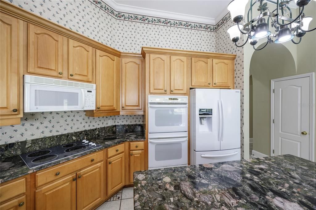 На продажу: $995,000 (5 спален, 4 ванн, 5349 Квадратных фут)