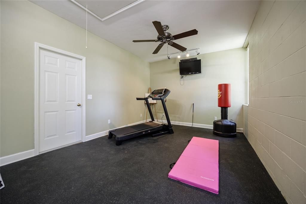 На продажу: $995,000 (5 спален, 4 ванн, 5349 Квадратных фут)