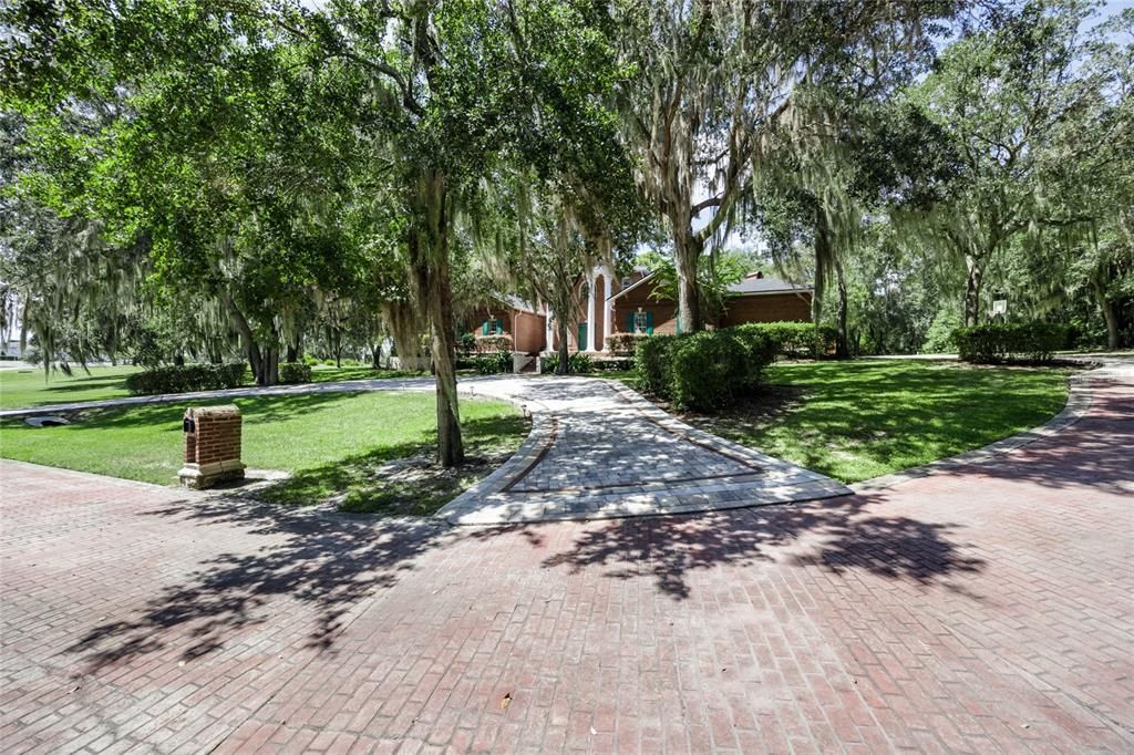 На продажу: $995,000 (5 спален, 4 ванн, 5349 Квадратных фут)