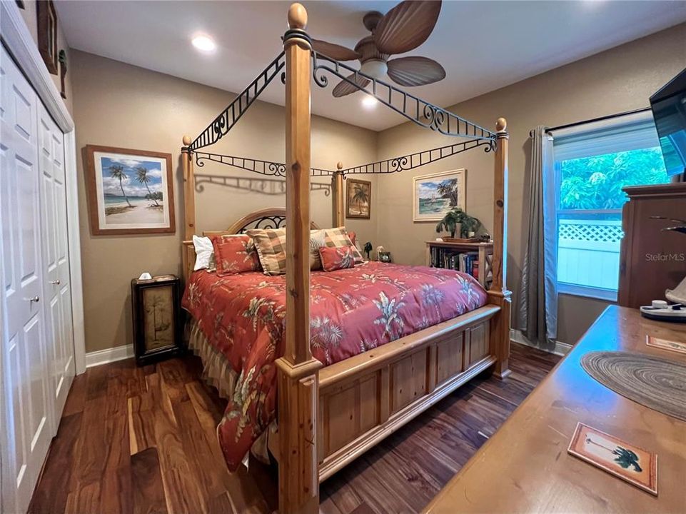 待售: $694,900 (4 贝兹, 3 浴室, 2947 平方英尺)