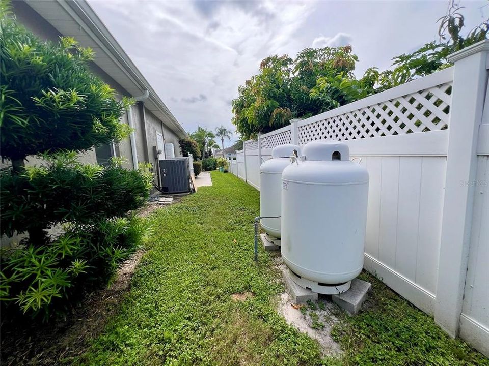 待售: $694,900 (4 贝兹, 3 浴室, 2947 平方英尺)