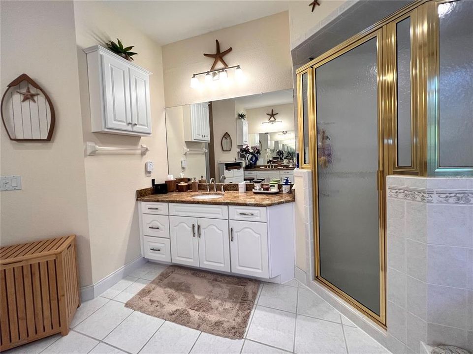 待售: $694,900 (4 贝兹, 3 浴室, 2947 平方英尺)