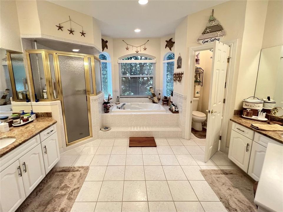 待售: $694,900 (4 贝兹, 3 浴室, 2947 平方英尺)