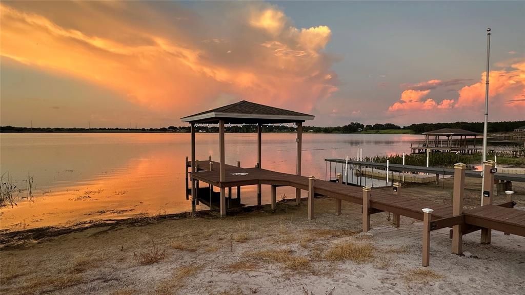 待售: $694,900 (4 贝兹, 3 浴室, 2947 平方英尺)