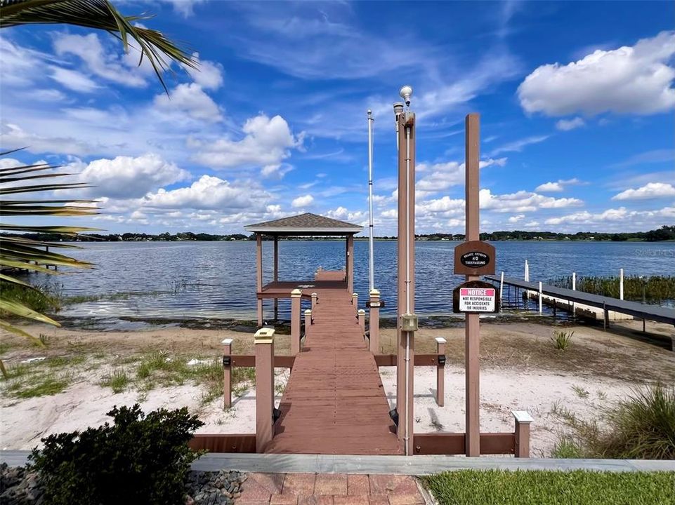 待售: $694,900 (4 贝兹, 3 浴室, 2947 平方英尺)