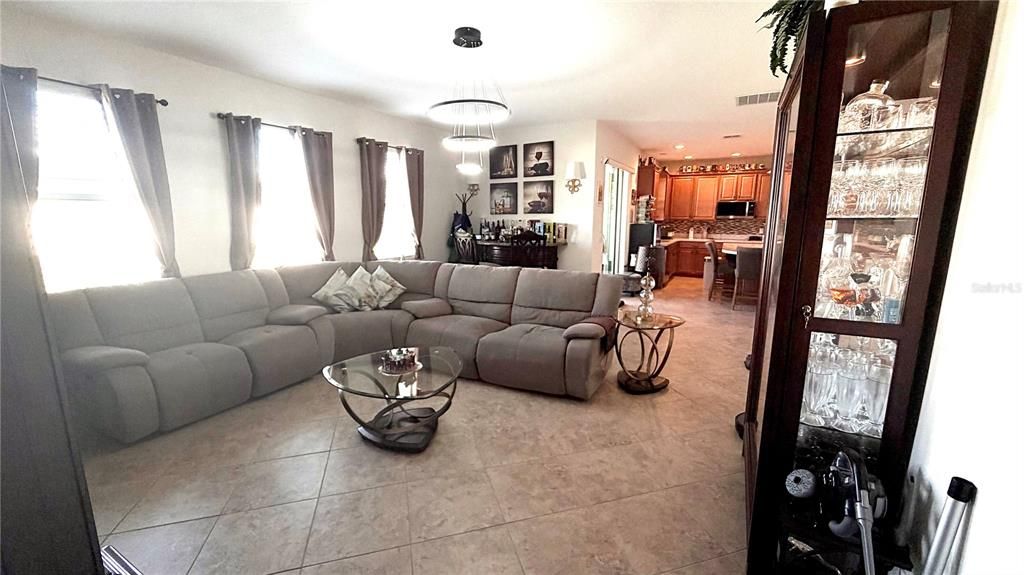 На продажу: $1,012,000 (5 спален, 4 ванн, 3505 Квадратных фут)