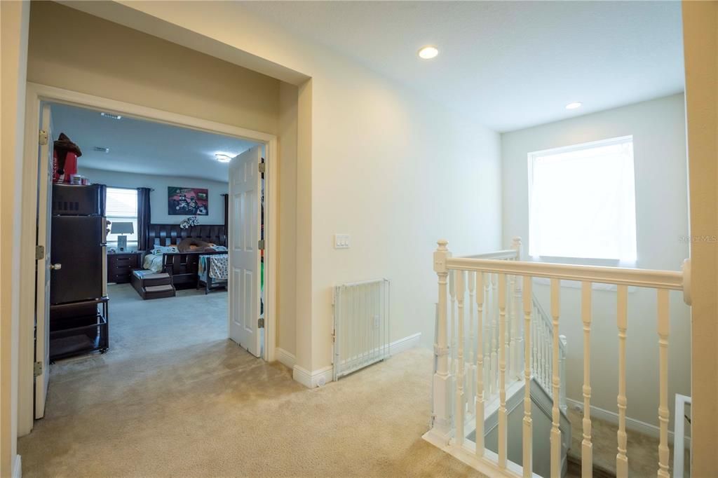 На продажу: $1,012,000 (5 спален, 4 ванн, 3505 Квадратных фут)