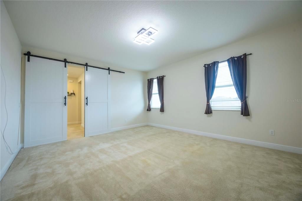 На продажу: $1,012,000 (5 спален, 4 ванн, 3505 Квадратных фут)