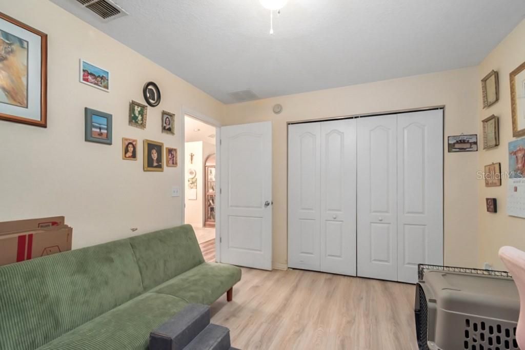 待售: $374,900 (3 贝兹, 2 浴室, 1246 平方英尺)