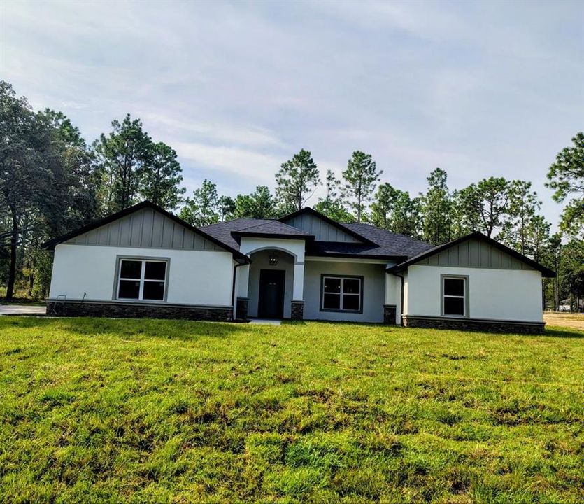 На продажу: $559,500 (4 спален, 3 ванн, 2200 Квадратных фут)