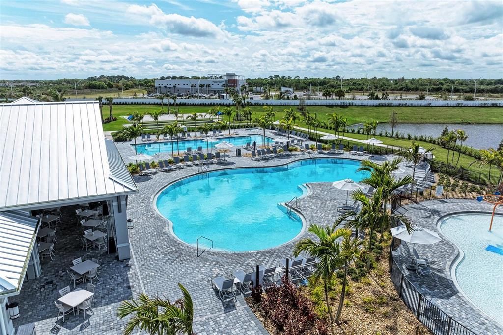 Activo con contrato: $329,000 (3 camas, 2 baños, 1925 Pies cuadrados)