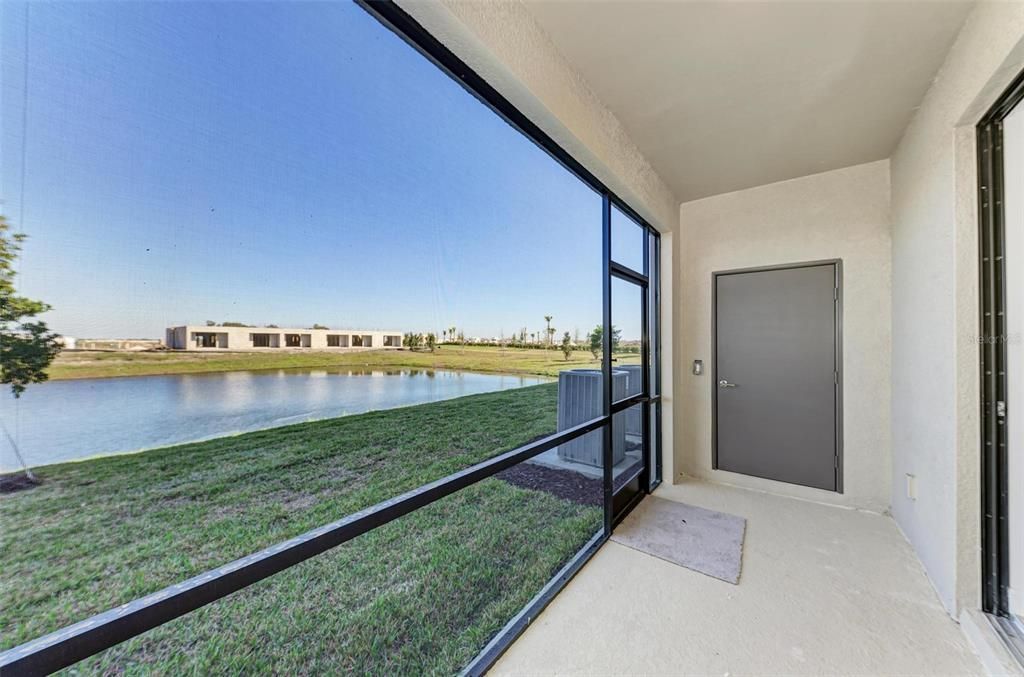 Activo con contrato: $329,000 (3 camas, 2 baños, 1925 Pies cuadrados)