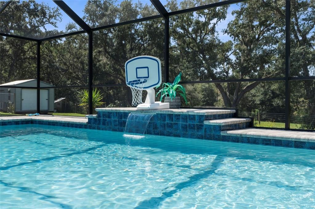 На продажу: $699,999 (5 спален, 3 ванн, 3000 Квадратных фут)