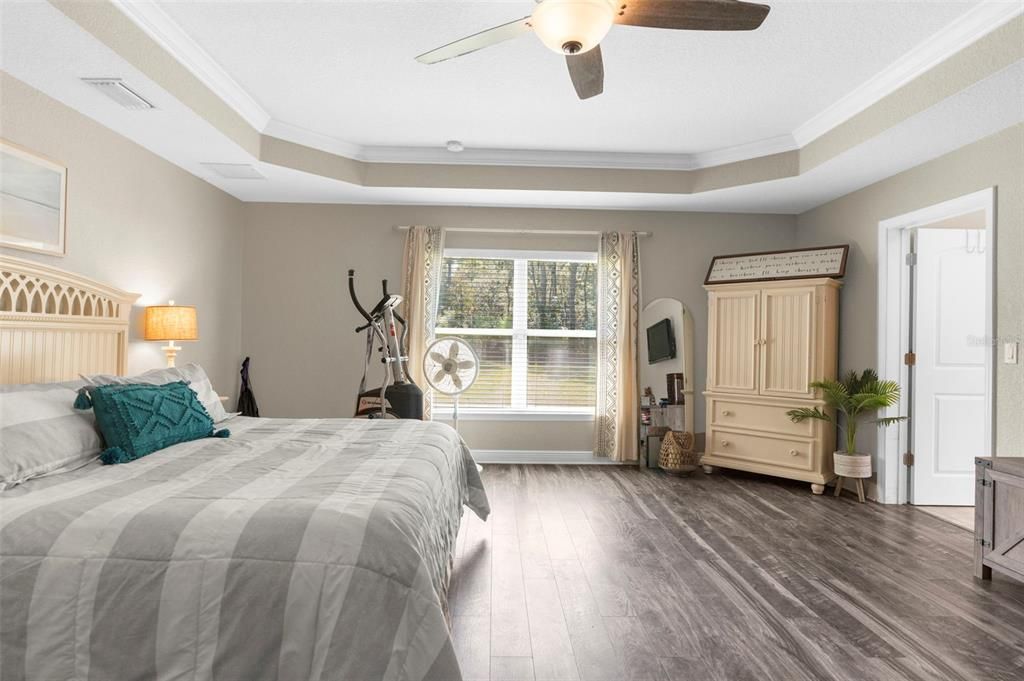 На продажу: $699,999 (5 спален, 3 ванн, 3000 Квадратных фут)