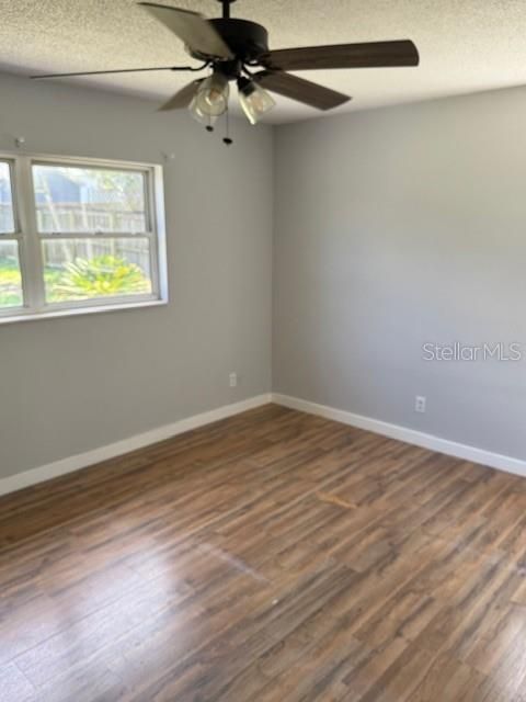 待售: $267,500 (3 贝兹, 2 浴室, 1408 平方英尺)