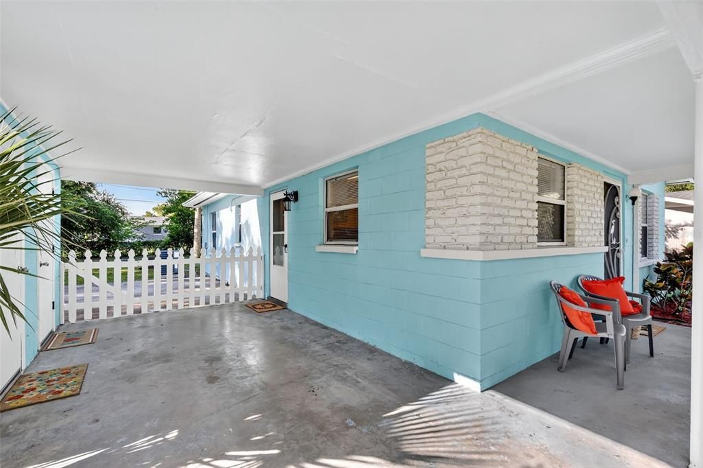 Active With Contract: $225,000 (3 beds, 1 baths, 920 Square Feet)