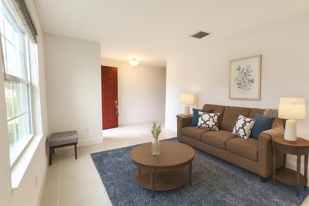 В аренду: $2,700 (4 спален, 2 ванн, 2603 Квадратных фут)