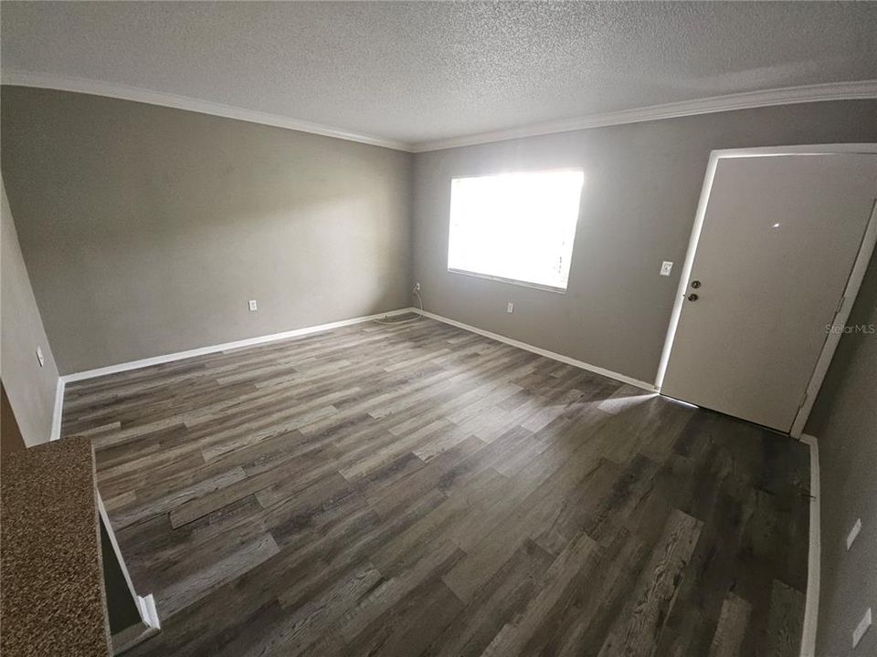 待售: $109,000 (1 贝兹, 1 浴室, 496 平方英尺)