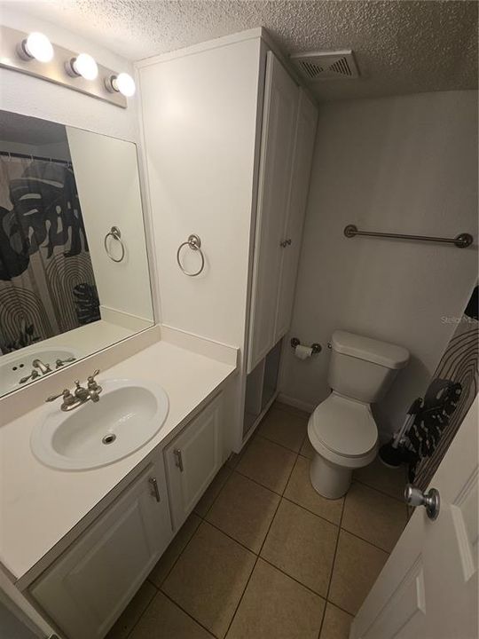 待售: $109,000 (1 贝兹, 1 浴室, 496 平方英尺)