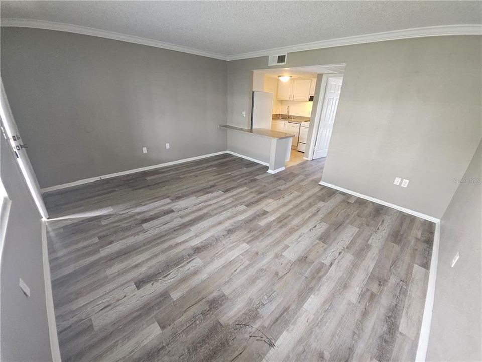 待售: $109,000 (1 贝兹, 1 浴室, 496 平方英尺)