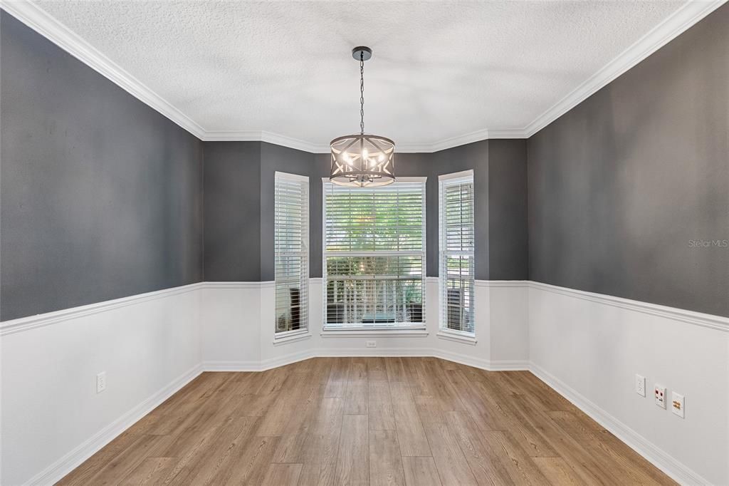 For Sale: $369,900 (3 beds, 2 baths, 1570 Square Feet)