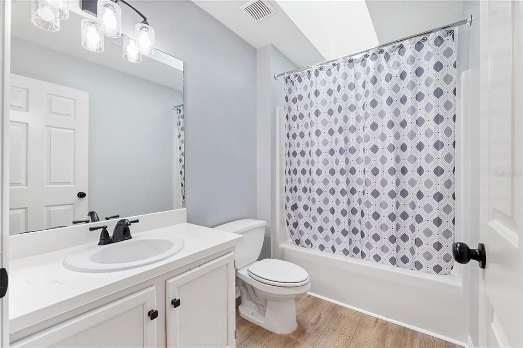 For Sale: $369,900 (3 beds, 2 baths, 1570 Square Feet)