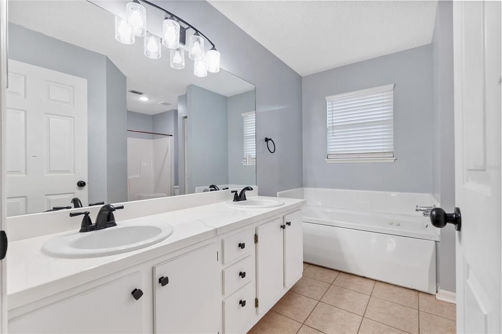 For Sale: $369,900 (3 beds, 2 baths, 1570 Square Feet)