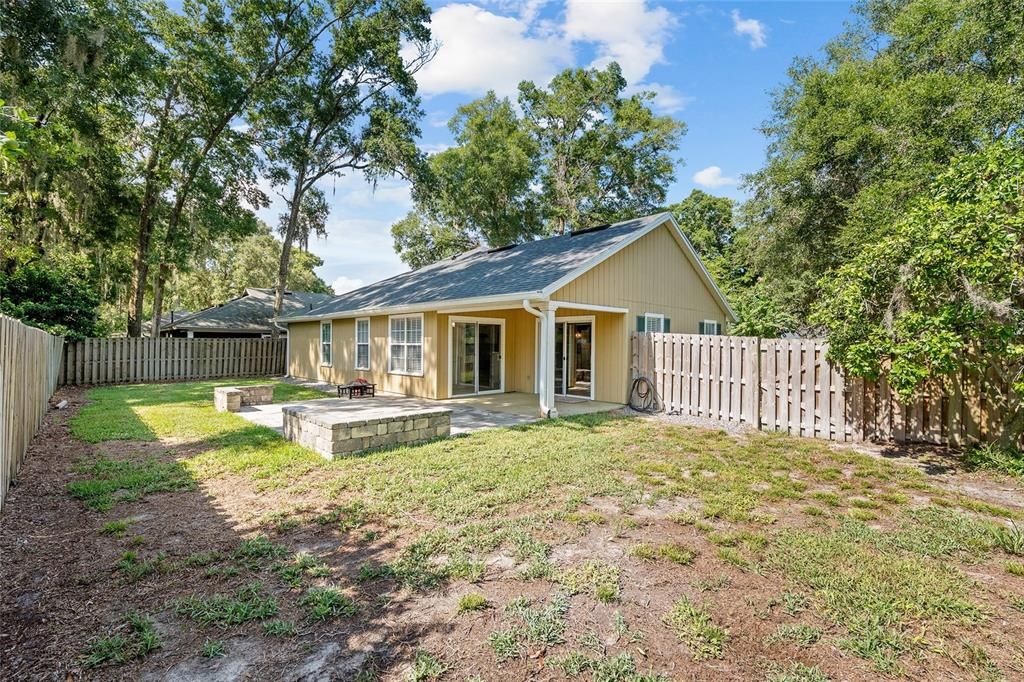 For Sale: $369,900 (3 beds, 2 baths, 1570 Square Feet)