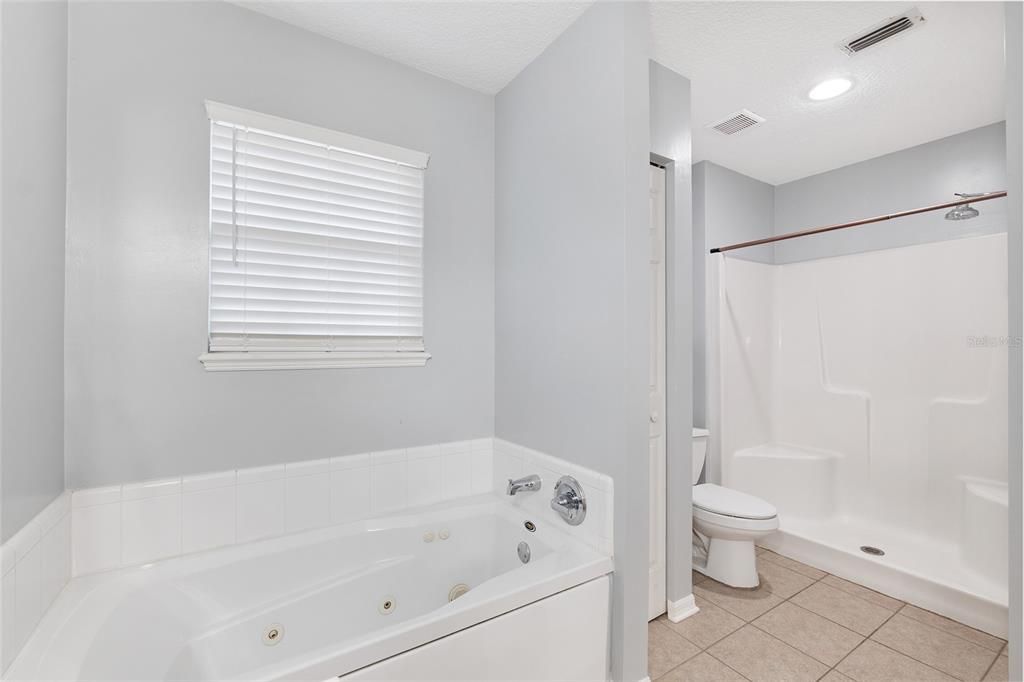 For Sale: $369,900 (3 beds, 2 baths, 1570 Square Feet)