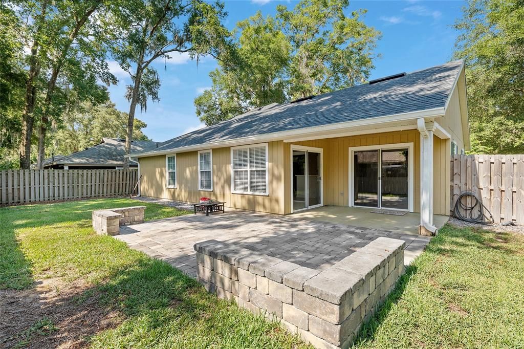 For Sale: $369,900 (3 beds, 2 baths, 1570 Square Feet)