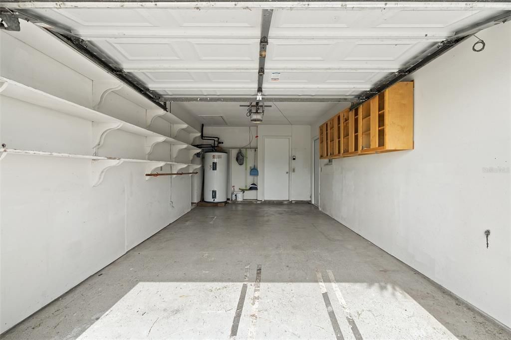 For Sale: $319,500 (3 beds, 2 baths, 1677 Square Feet)