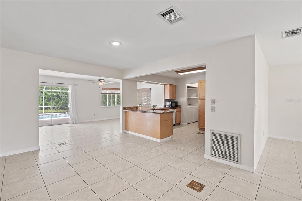 For Sale: $319,500 (3 beds, 2 baths, 1677 Square Feet)